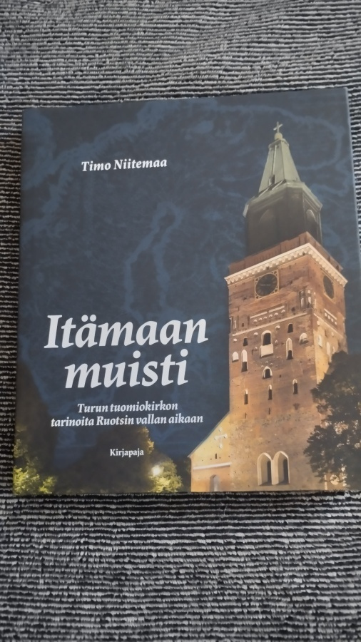 ITÄMAAN MUISTI  Tuomo Niitemaa