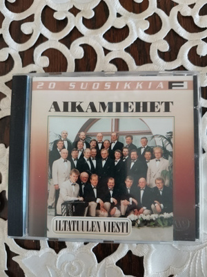 Aikamiehet - 20 Suosikkia CD
