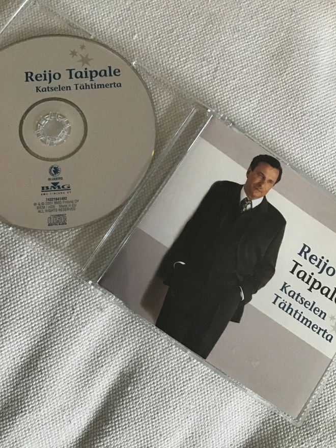 Reijo Taipale . Katselen tähtimerta CDS single