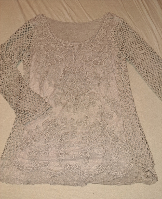 Beige trikoo paita koko L