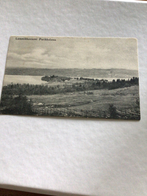 Lemmikkoniemi Parikkolassa