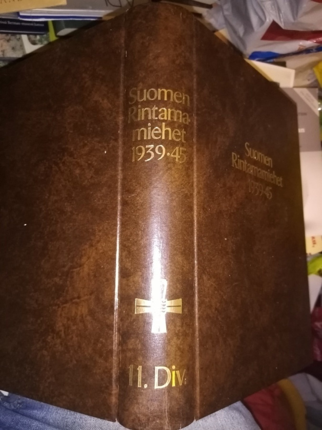 Suomen Rintamamiehet 1939-45 - 11. Div.  ( SIS.PK! )