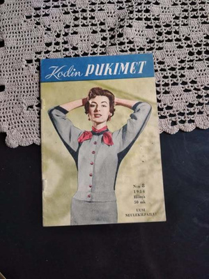 Kodin pukimet 8/1954