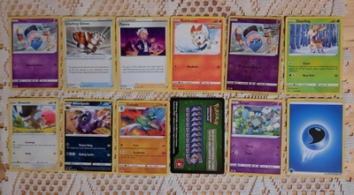 Pokemon kortteja
