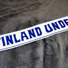 Pikkuhuuhkajat EM 2025 kaulaliina + Antti Niemi DVD-boksi - pikkukuva 1