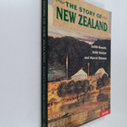 Judith Bassett ym. : The Story of New Zealand - pikkukuva 1