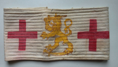 Turun Pataljoonan lääkintämiehen hihanauha v.1918