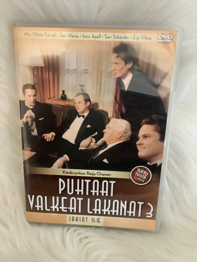 PUHTAAT VALKEAT LAKANAT 3  (JAKSOT 11-15)