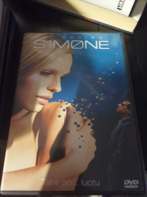 Simone