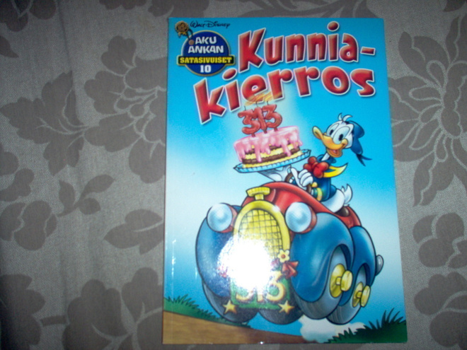 Aku Ankan satasivuiset 10: Kunniakierros