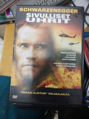 Sivulliset uhrit