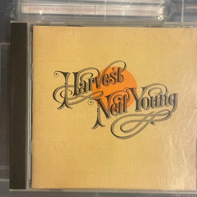 NEIL YOUNG - Harvest cd (US pressing)