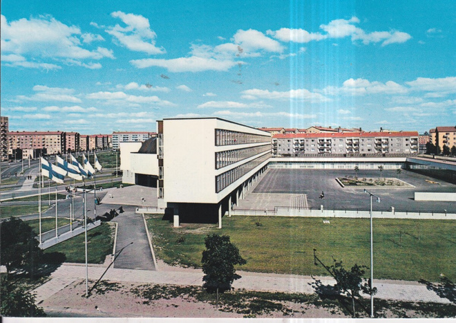 Tampere, Sampola Opistotalo . p90