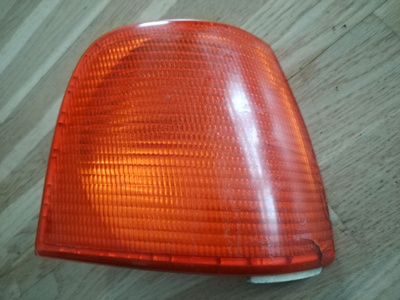 Audi 100 C3 typ44 etuvilkut
