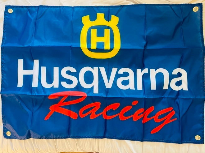 Husqvarna messulippu