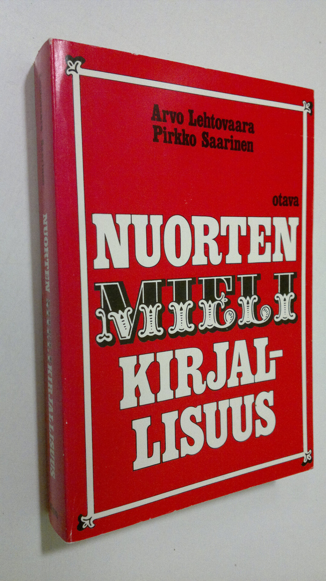 Arvo Lehtovaara : Nuorten mielikirjallisuus