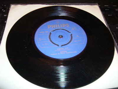 7" single : Nirvana : Stadium / Please believe me (SIS.PK)