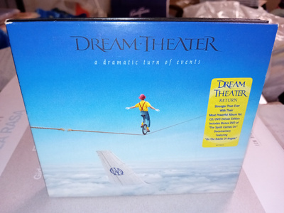 CD + DVD Dream Theater : A Dramatic Turn of Events