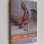 Barbara Taylor Bradford : Onnen yllätykset - pikkukuva 1