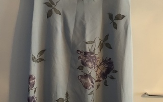 Kesäinen vuorellinen kukkamekko koko 36 UUSI