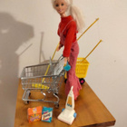 Barbie+ ostoskärry pyykkikori imuri ym. Dvd - pikkukuva 1
