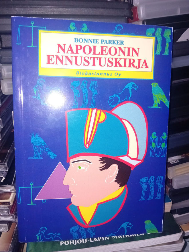 Parker : Napoleonin ennustuskirja ( SIS POSTIKULU )
