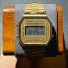 Casio A168WEGA – kullanvärinen digitaalinen retrokello, Illu - pikkukuva 1