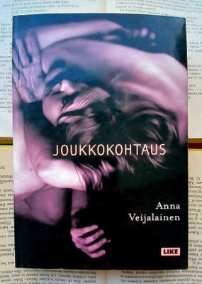 Anna Veijalainen - Joukkokohtaus: KokoTeatteria 10 vuotta