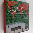 Heikki Juslin : Strategic marketing in the global forest ... - pikkukuva 1