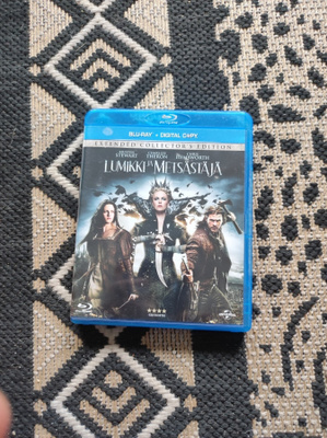 Lumikki Ja metsästäjä