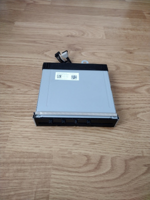 Xbox One X DVD asema