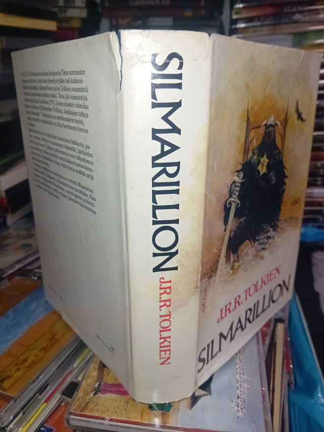 Tolkien  : Silmarillion ( SIS POSTIKULU )