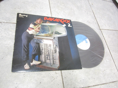 PAKAROCK 2 : SFLP 9582 ( hienokuntoinen LP )