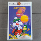 VHS: Sylvesteri ja Tipi Dekkarit: Pillit Pussissa (1995) - pikkukuva 1