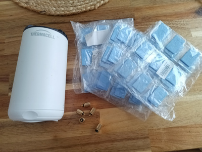 Thermacell + tyynyt + adapterit