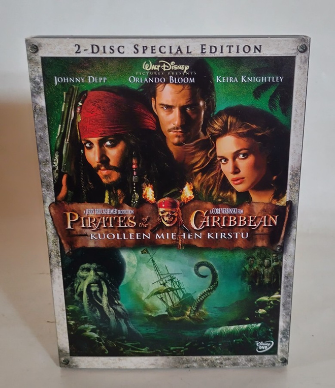 PIRATES OF THE CARIBBEAN: KUOLLEEN MIEHEN KIRSTU 2-DISC