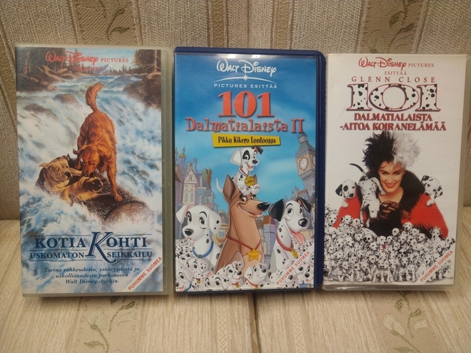 Walt Disney Klassikkoelokuvat 3kpl VHS-kasetit.