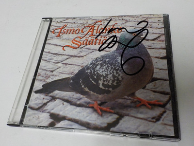 ISMO ALANKO NIMIKIRJOITUS CD KANSIPAPERISSA