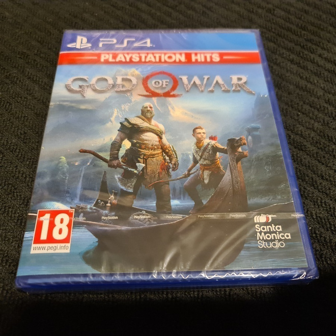 PLAYSTATION 4 - Peli ( God of War )