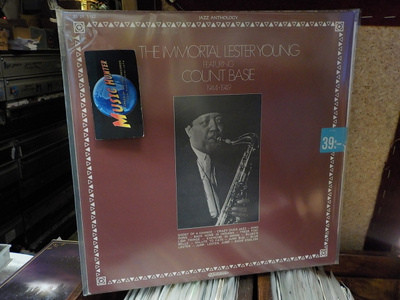 LESTER YOUNG &COUNT BASIE-THE IMMORTAL LESTER YOUNG M-/M- LP