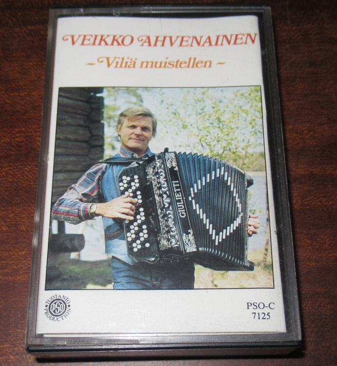 Veikko Ahvenainen: Viliä muistellen c-kasetti