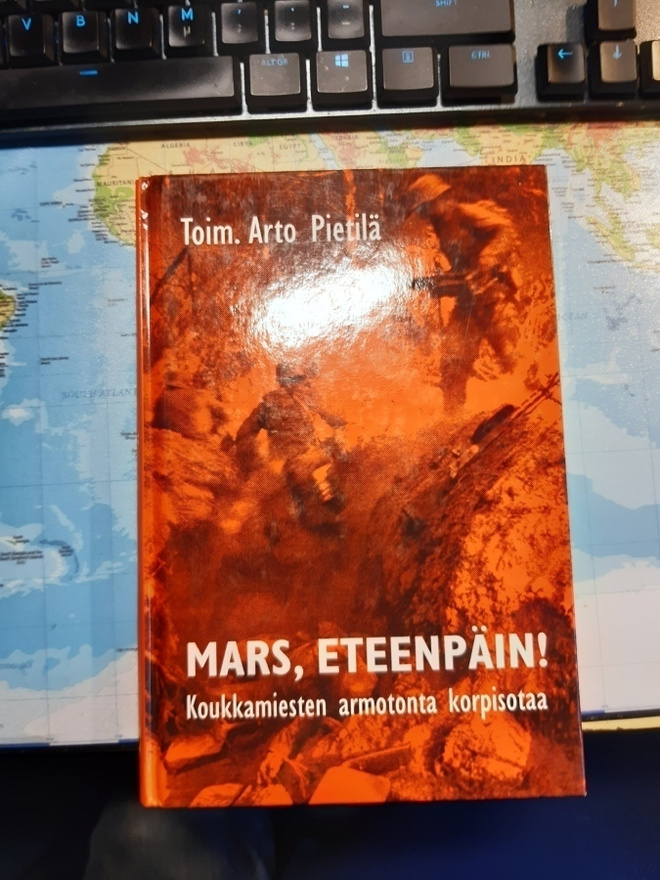 Mars, eteenpäin! koukkamiesten korpisotaa
