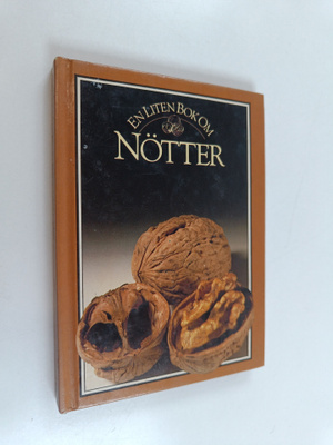 Rosamond Richardson : En liten bok om nötter