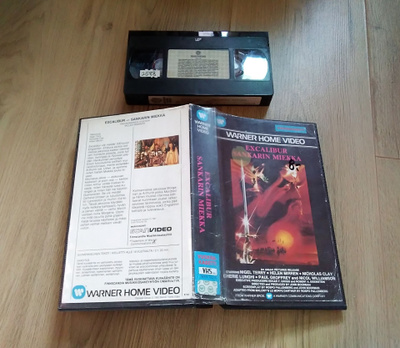 Excalibur: sankarin miekka VHS FIx Warner Home Video KORISTE