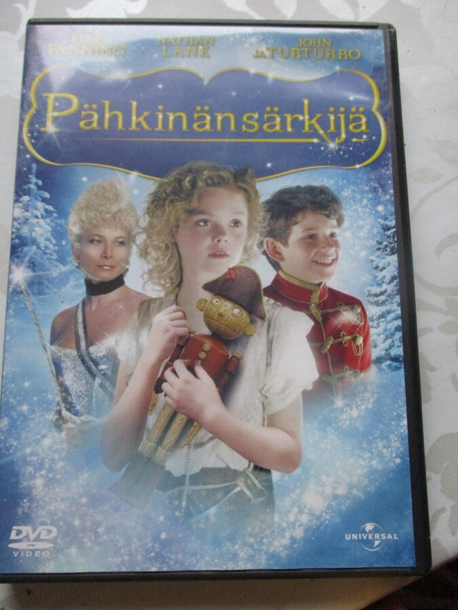 PÄHKINÄNSÄRKIJÄ DVD