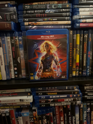 Captain Marvel 3D
