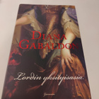 Diana Gabaldon; Lordin yksityisasia - pikkukuva 1