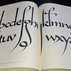 Arthur Baker's Historic Calligraphic Alphabet - pikkukuva 2