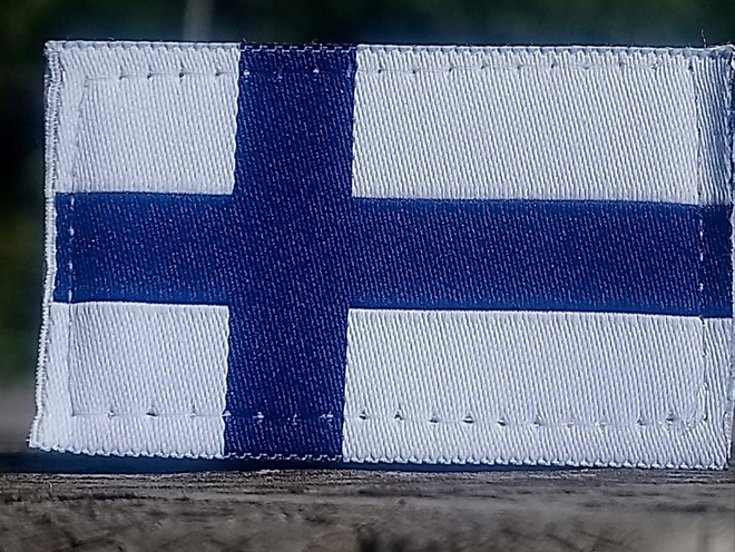 SA - Tarrallinen lippu. Koko - 50*30 mm. Hyväkuntoinen.