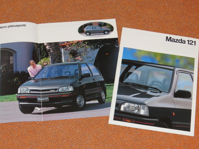 1989 Mazda 121 esite - KUIN UUSI - suom - 12 sivua